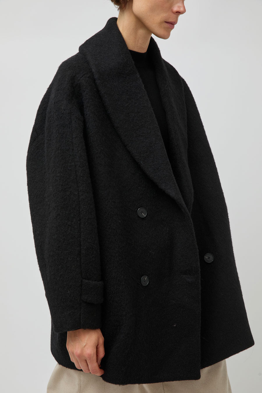 UMARMUNG Wool Alpaca Shawl Collar Half Coat in Black