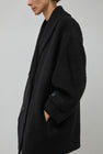UMARMUNG Wool Alpaca Shawl Collar Half Coat in Black