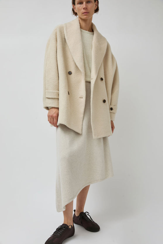 UMARMUNG Wool Alpaca Shawl Collar Half Coat in Cream