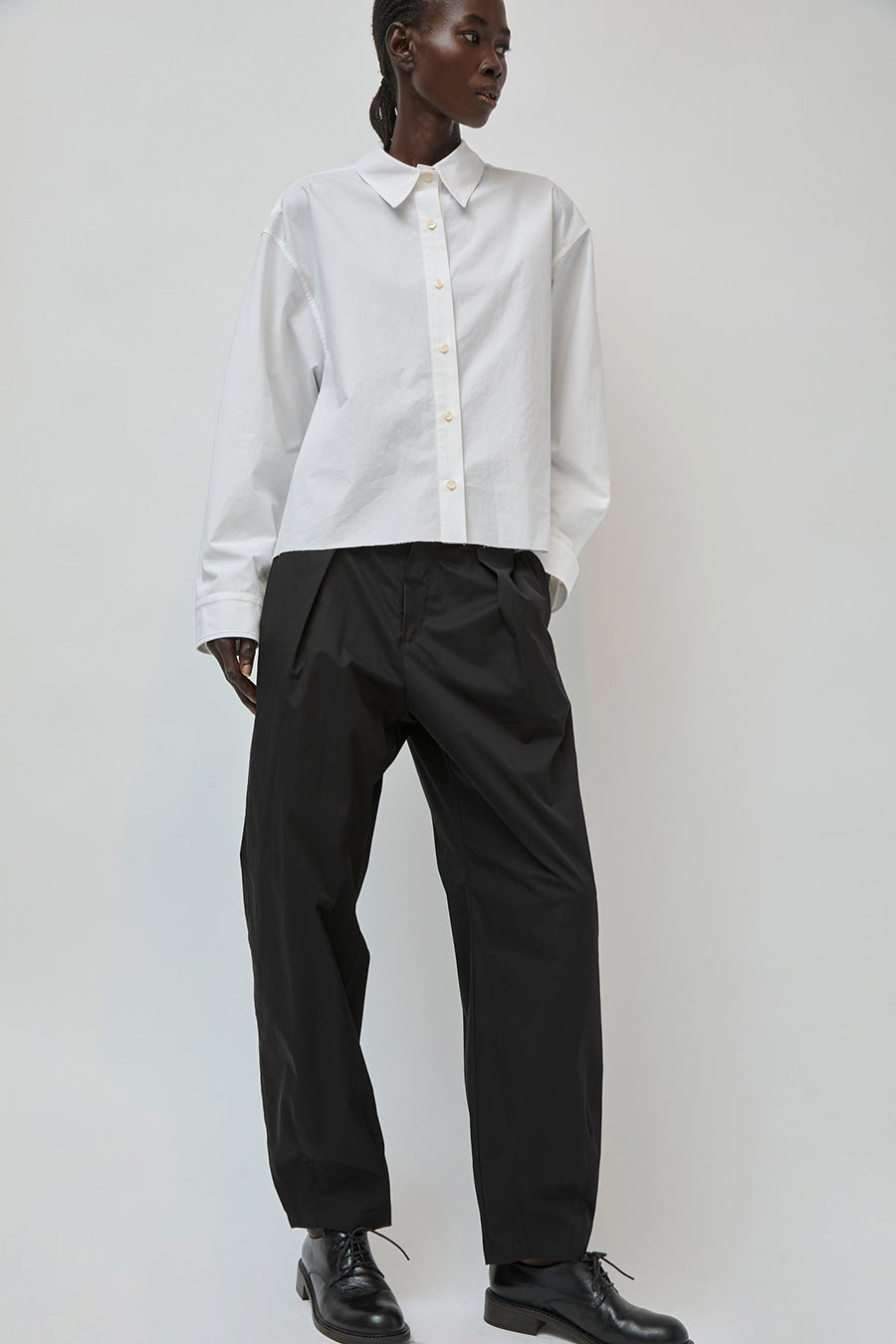 UMARMUNG Extra Long Staple Cotton Oval Silhouette Pants in Black