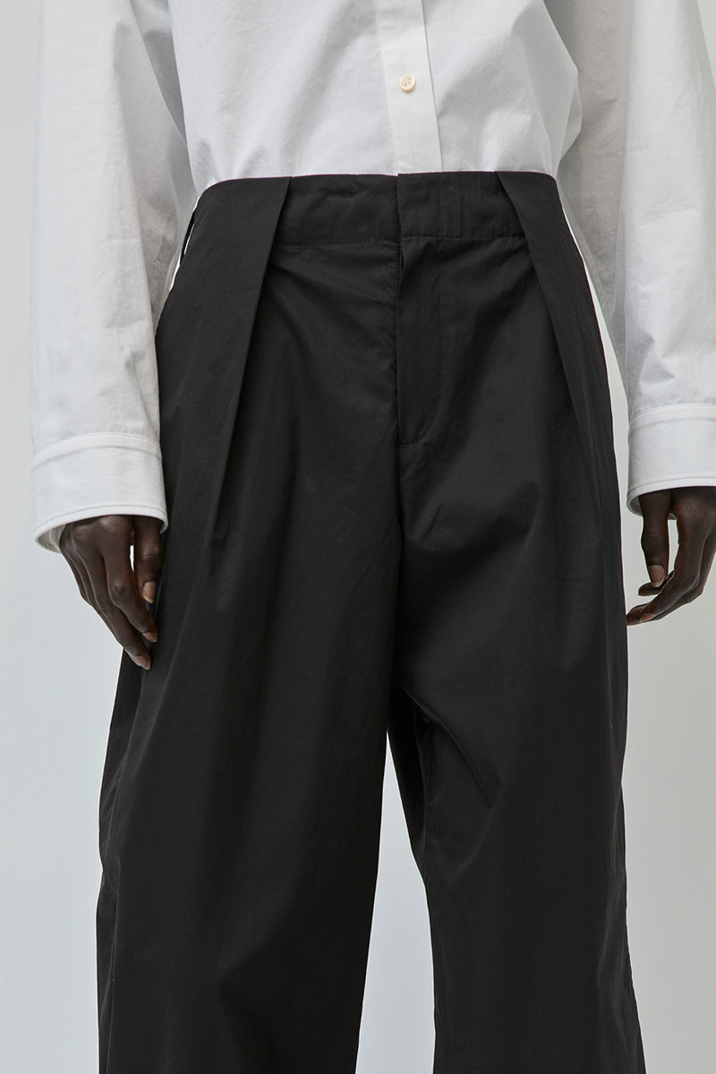 UMARMUNG Extra Long Staple Cotton Oval Silhouette Pants in Black