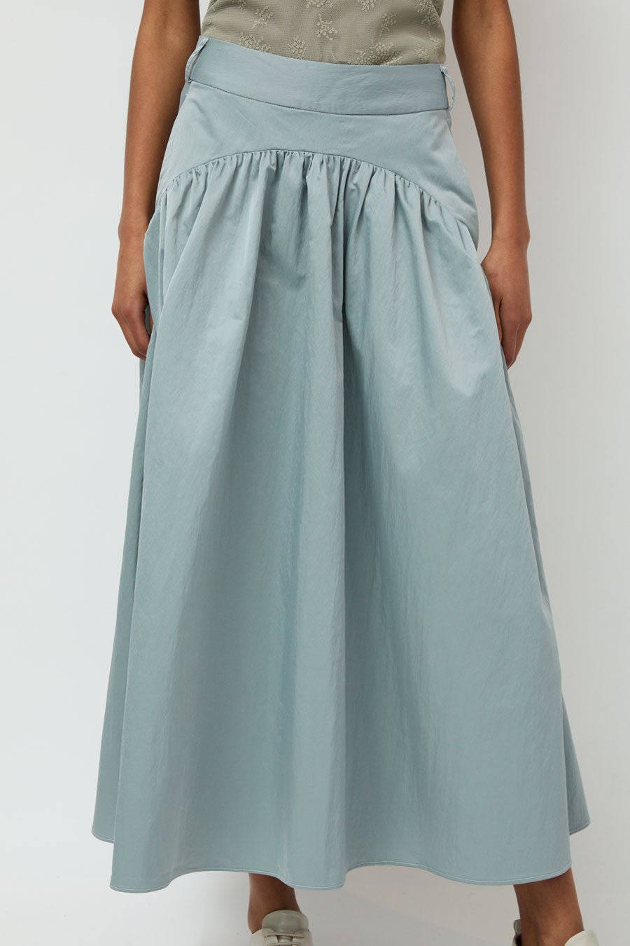 Wanze Long Gathered Skirt in Silver Blue