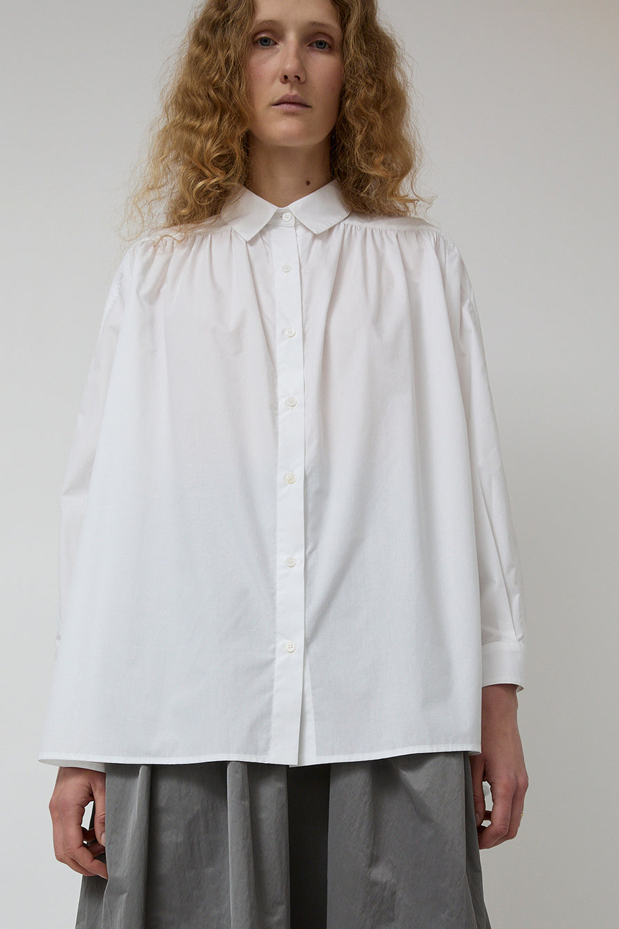 Wanze Gathered Button Shirt in White