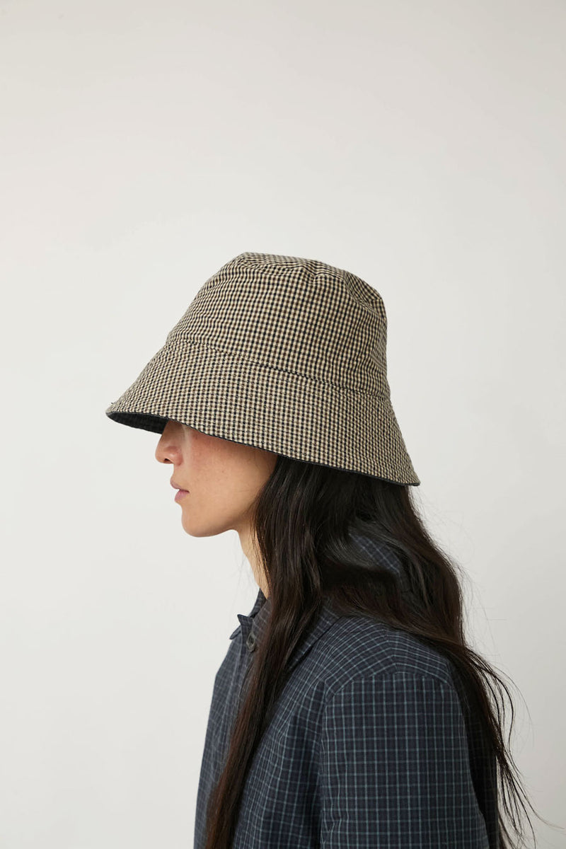 Zii Ropa Bucket Hat in Autumn Navy Plaid
