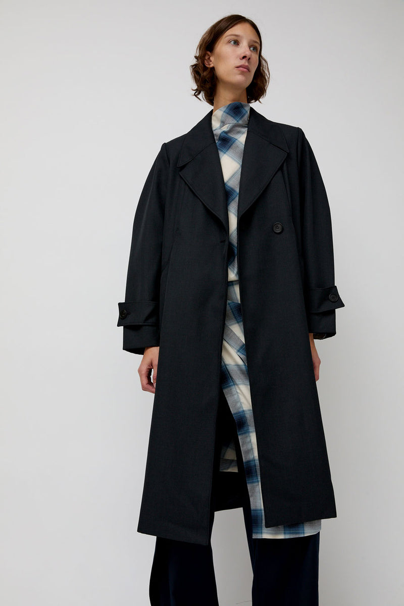 épingler Trigonal Fall Coat in Charcoal