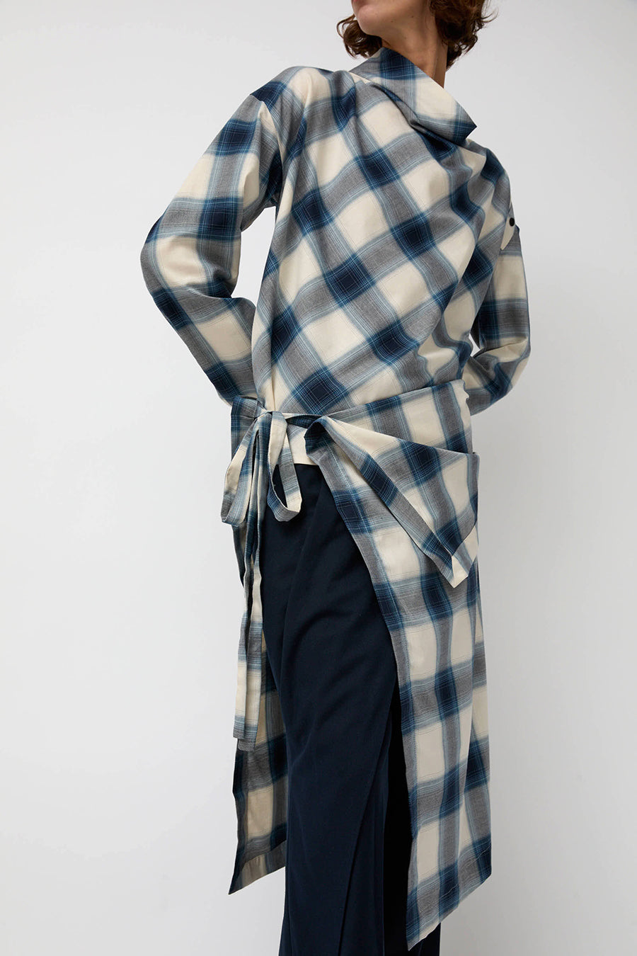 épingler Cowl Wrap Long Shirt in Blue