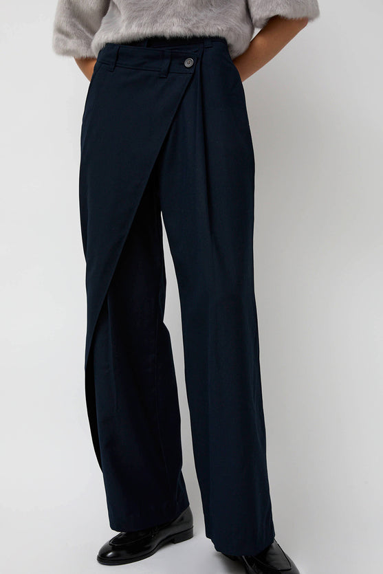 épingler Wool Wrapped Slacks in Navy