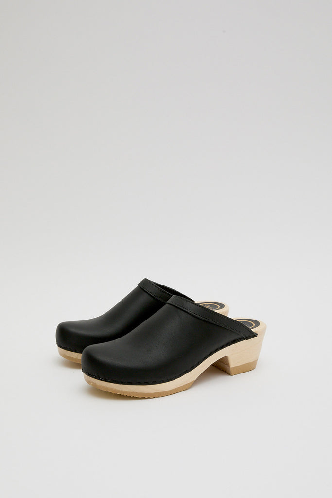 No.6 Old School Clog on Mid Heel in Black – No.6 Store