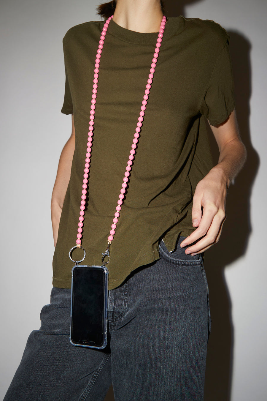 Ina Seifart Handykette Iphone Necklace in Rose with Beige Thread