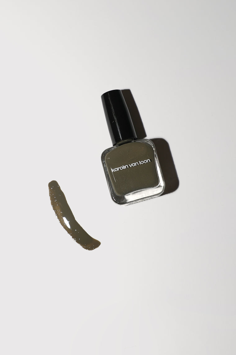 Karolin Van Loon Nail Polish in Argile Des Marais