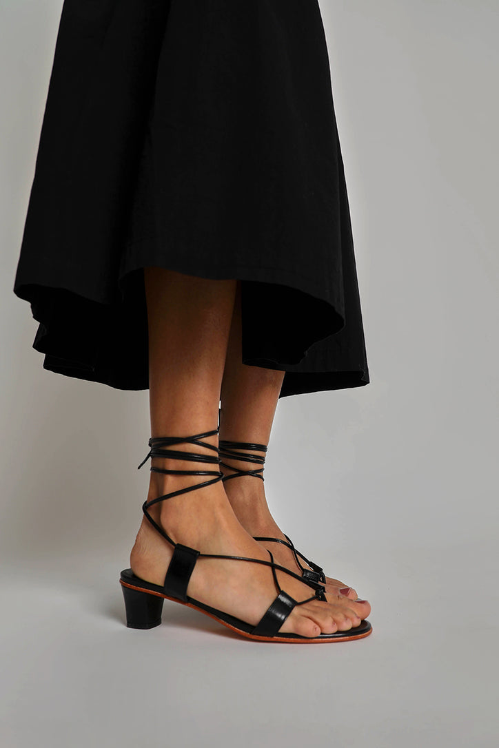 Doredda Women's Black Block Heel Sandal | Aldo Shoes