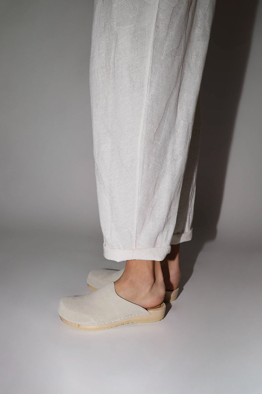No.6 Contour Clog on Flat Base in Chalk Suede