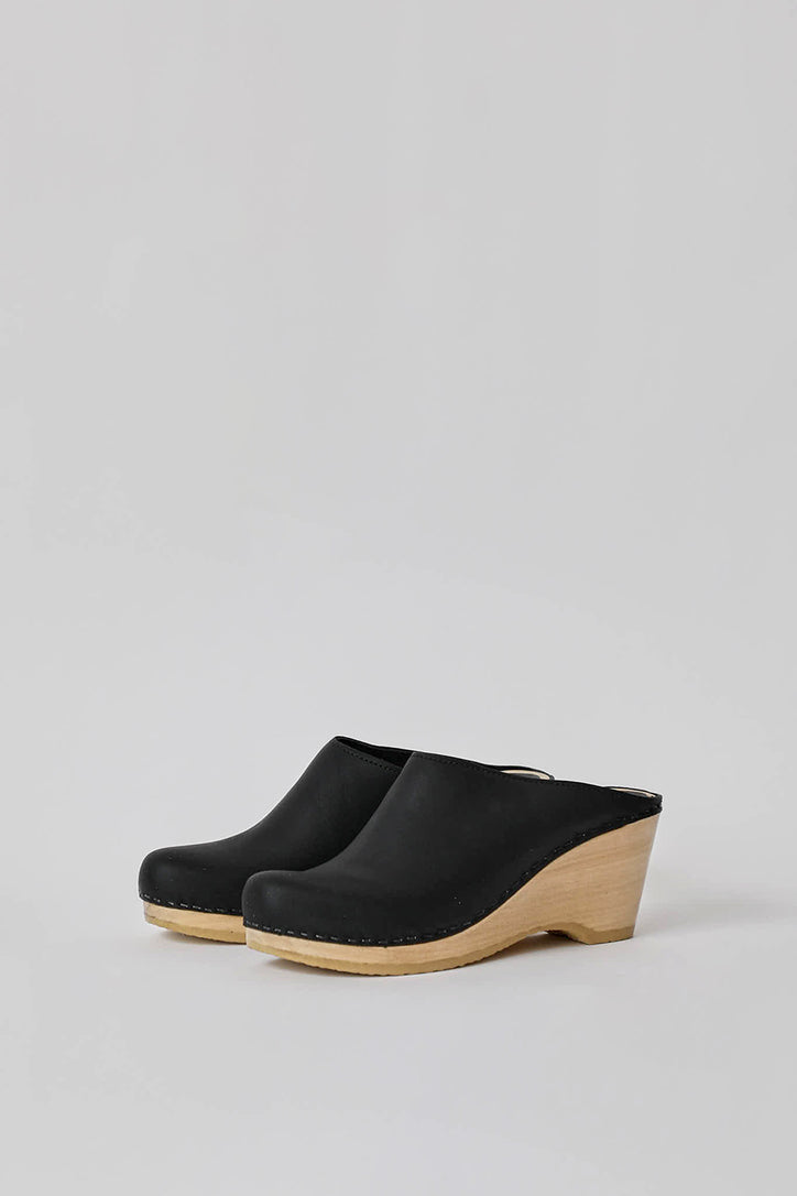 Image of No.6 New School Clog on Wedge in Black