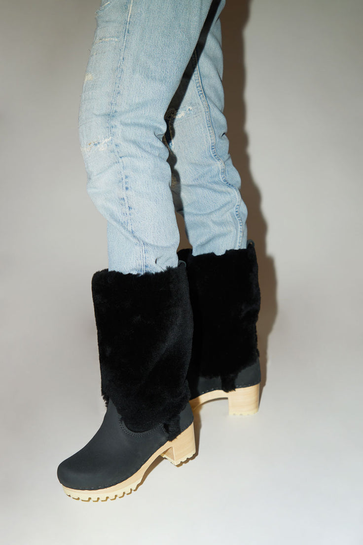 Image of No.6 Alpha Shearling Clog Boot on Mid Tread in Midnight on White Base